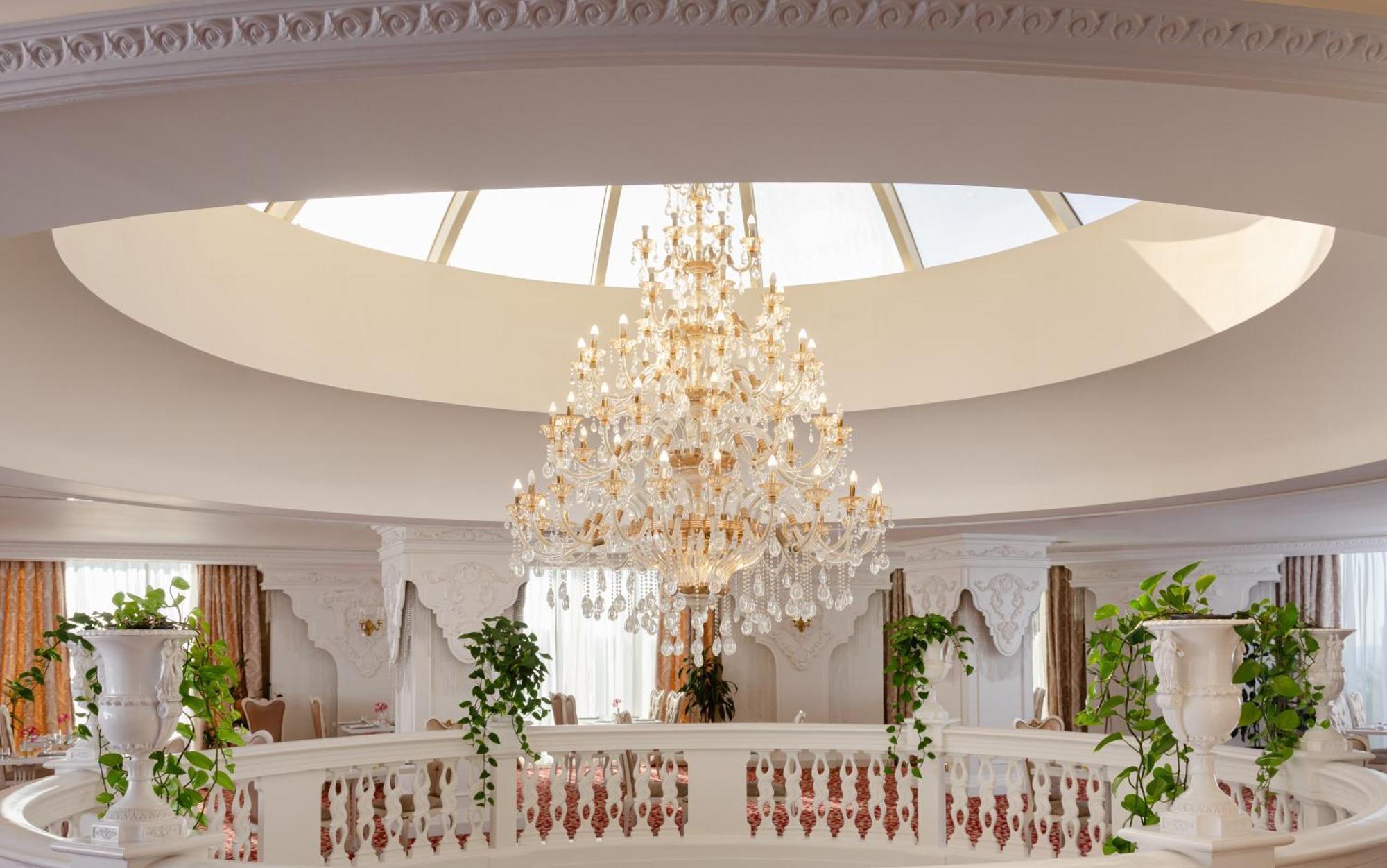 Shamakhi Palace Sharadil Seredil Bagian luar foto The interior of the hotel