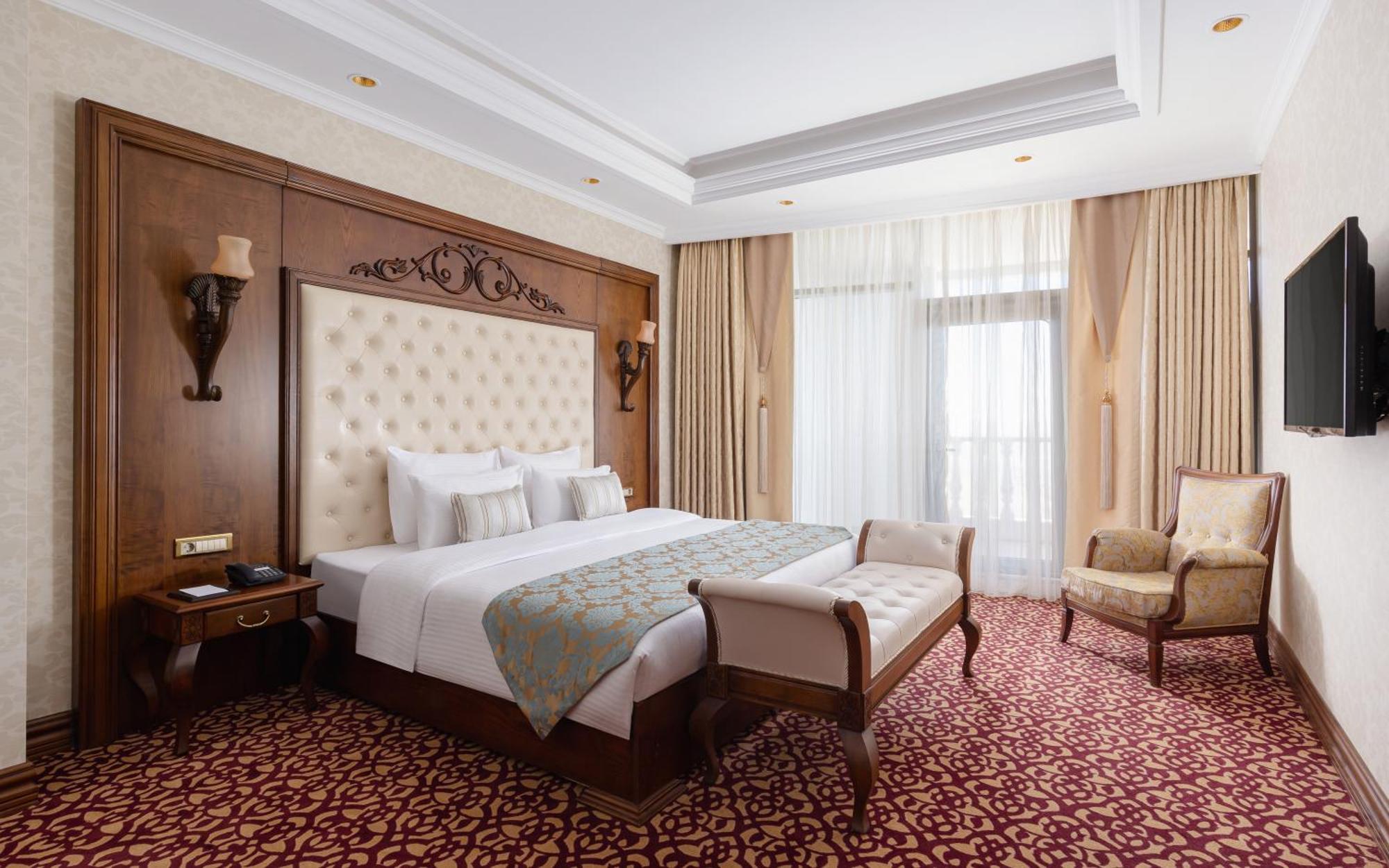 Shamakhi Palace Sharadil Seredil Bagian luar foto A bedroom at the hotel